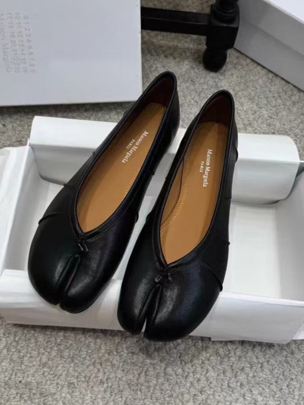 Maison Margiela Tabi Black Leather Ballet Flats